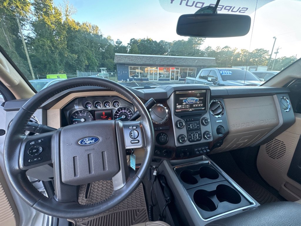Used 2016 Ford F250 Lariat w/ Lariat Ultimate Package AWD/4WD image 14