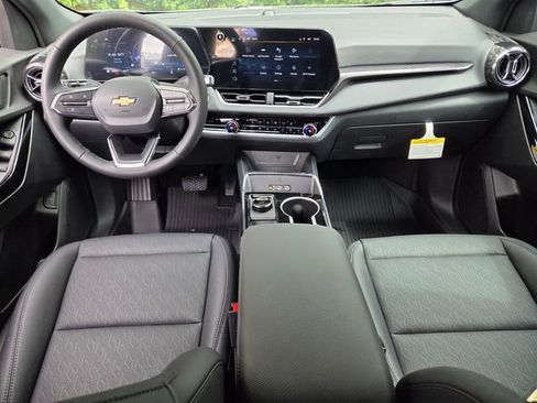 New 2026 Chevrolet Equinox LT w/ Convenience Package II AWD/4WD image 19
