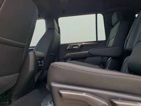New 2026 Chevrolet Suburban LT w/ Comfort Package RWD image 14