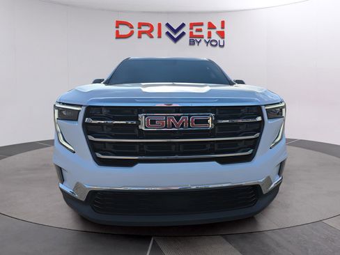 New 2026 GMC Acadia Elevation w/ Elevation Premium Package FWD image 5