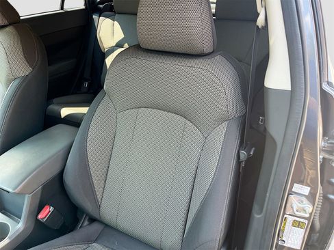 Used 2024 Subaru Crosstrek 2.0i Premium image 18