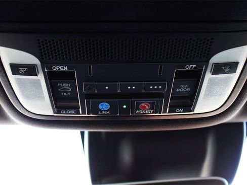 Used 2019 Acura MDX A-Spec image 25