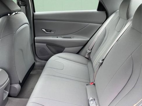 New 2026 Hyundai Elantra Hybrid FWD image 10