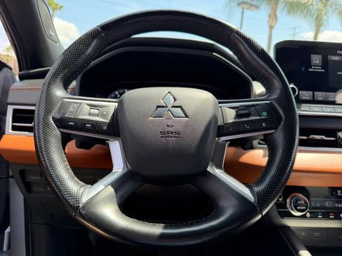 Used 2024 Mitsubishi Outlander SEL FWD image 20
