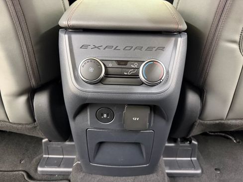 New 2026 Ford Explorer Active w/ Active Comfort Package AWD/4WD image 19