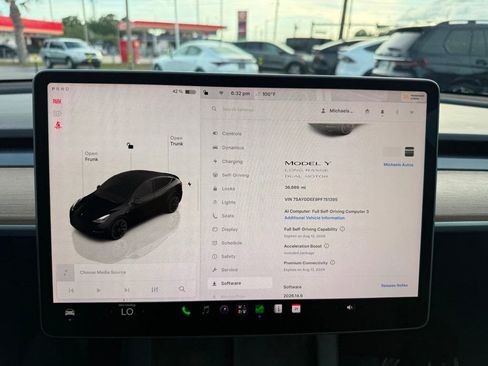 Used 2023 Tesla Model Y Long Range AWD/4WD image 12