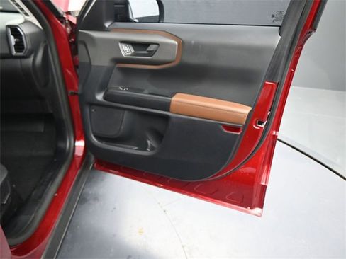 Used 2025 Ford Bronco Sport Outer Banks w/ Outer Banks Tech Package+ image 11