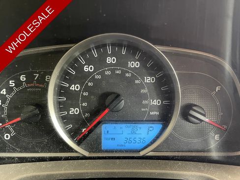 Used 2013 Toyota RAV4 XLE FWD image 9