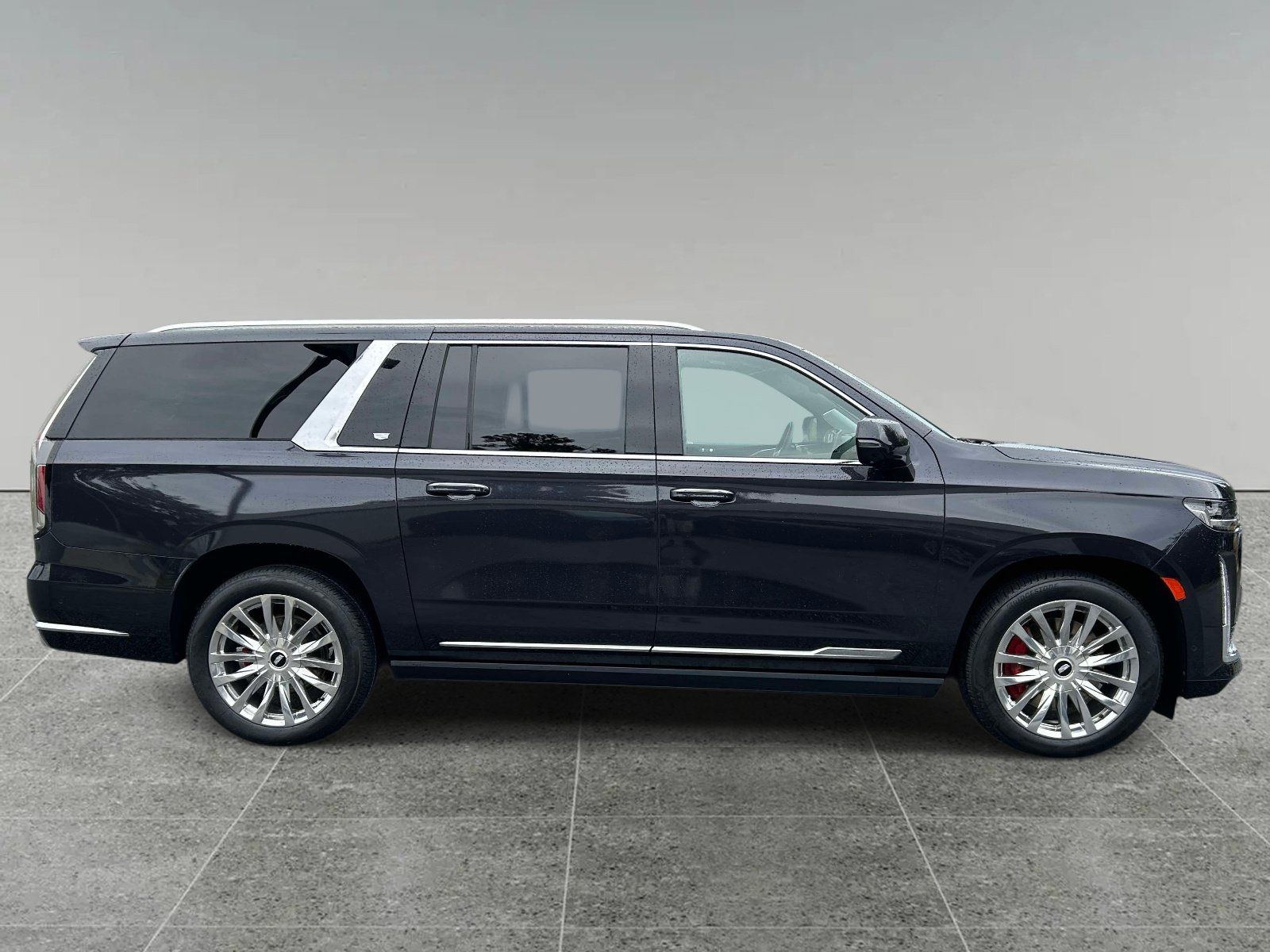 Certified 2022 Cadillac Escalade ESV Premium Luxury w/ Performance Package AWD/4WD image 6