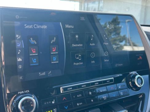 Used 2022 Toyota Highlander Platinum AWD/4WD image 24