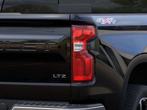 New 2025 Chevrolet Silverado 1500 LTZ w/ LTZ Premium Package image 12