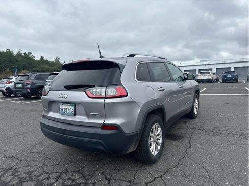 Used 2019 Jeep Cherokee Latitude w/ Popular Appearance Group AWD/4WD image 5