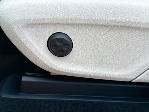 Used 2023 Mercedes-Benz GLS 450 4MATIC image 20