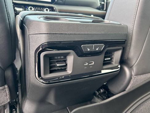 New 2026 GMC Sierra 1500 AT4 w/ AT4 Premium Package AWD/4WD image 33