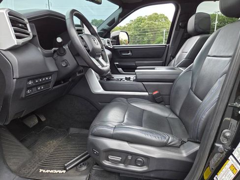 Used 2024 Toyota Tundra Platinum AWD/4WD image 5