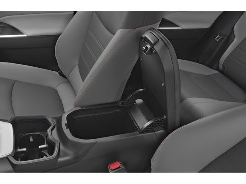 Used 2025 Toyota RAV4 XLE AWD/4WD image 10