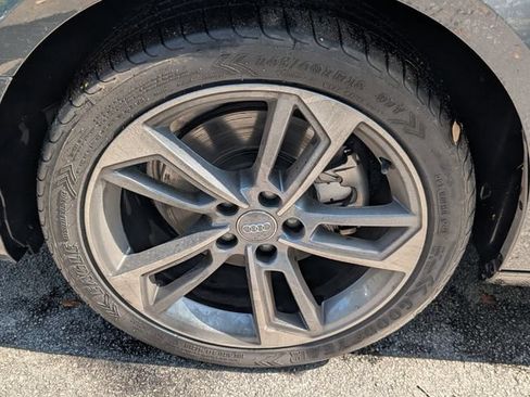 Used 2019 Audi A4 2.0T Premium FWD image 19