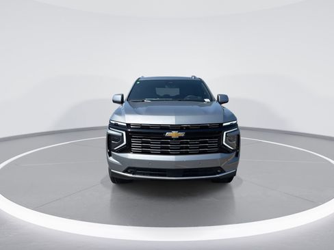 New 2026 Chevrolet Suburban High Country AWD/4WD image 3