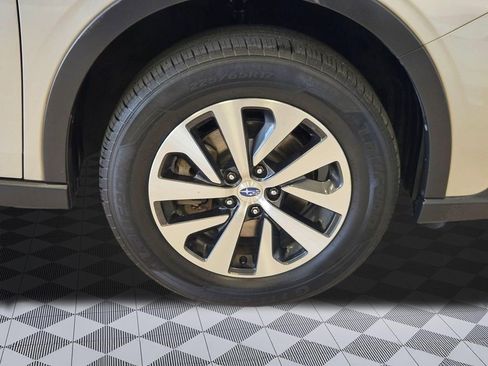 Used 2020 Subaru Outback Premium AWD/4WD image 31