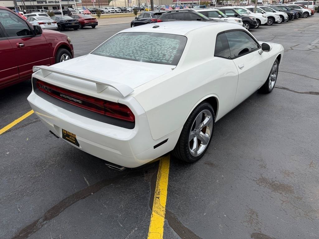 Used 2012 Dodge Challenger SXT Plus RWD image 5