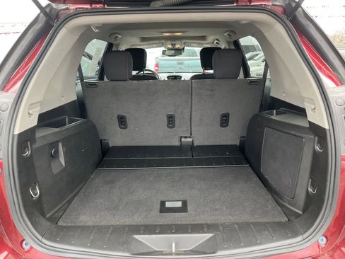 Used 2017 GMC Terrain SLE w/ Technology Package image 8