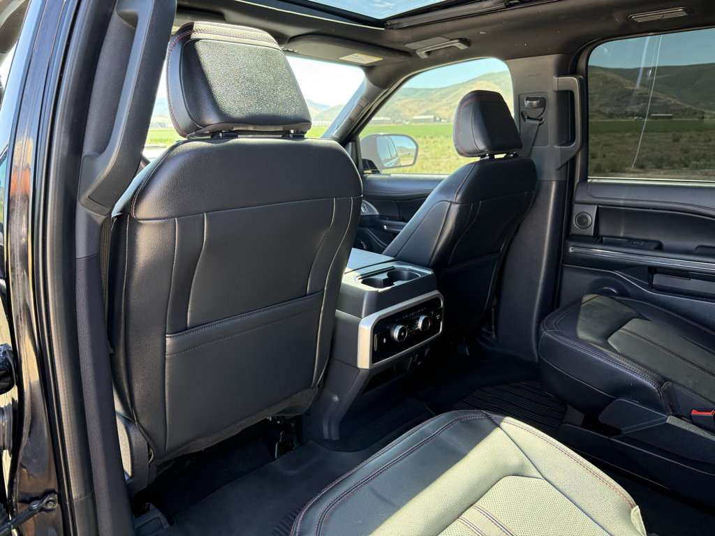 Used 2024 Ford Expedition Limited AWD/4WD image 30