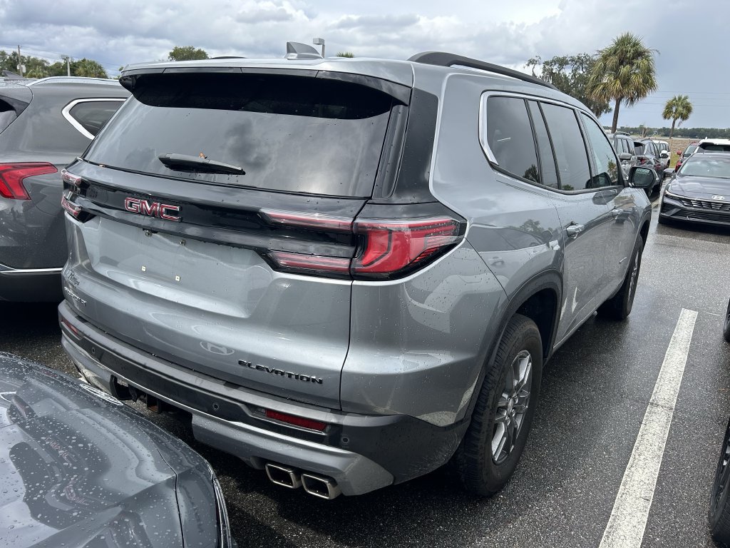 Used 2025 GMC Acadia Elevation FWD image 3