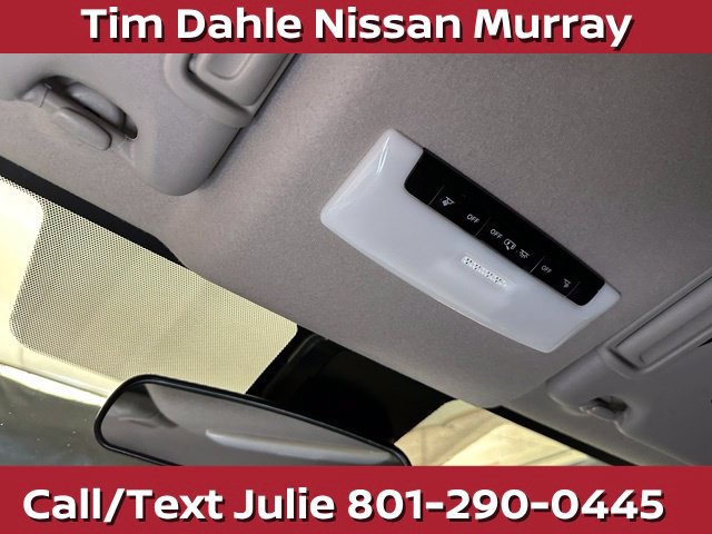 Used 2021 Nissan Versa SV FWD image 32