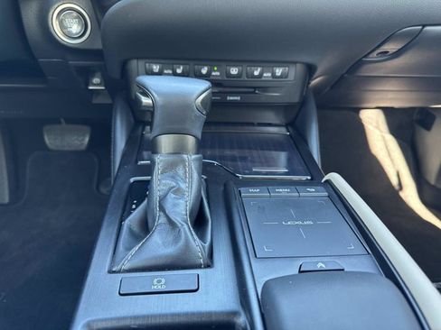 Used 2019 Lexus ES 350 Luxury image 33
