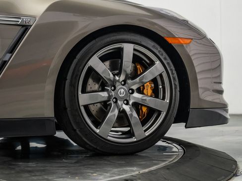 Used 2009 Nissan GT-R Premium AWD/4WD image 94