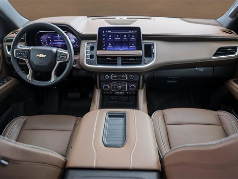 Used 2023 Chevrolet Suburban High Country image 29