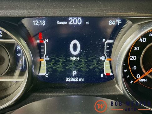 Used 2023 Jeep Wrangler Unlimited Sahara AWD/4WD image 14