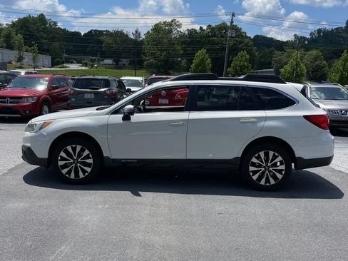 Used 2015 Subaru Outback 2.5i Limited AWD/4WD image 3