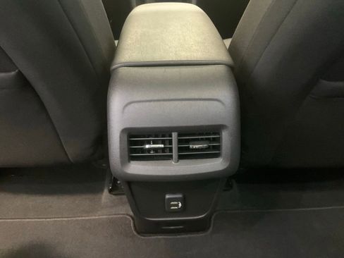 Used 2019 Chevrolet Equinox LT w/ Sun & Navigation Package FWD image 25