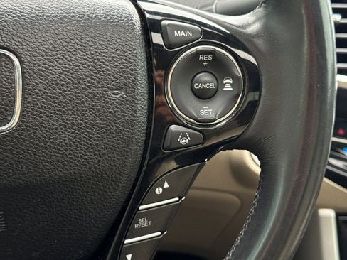 Used 2017 Honda Accord EX-L image 26