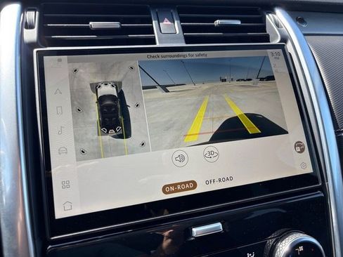 Certified 2025 Land Rover Discovery Dynamic SE AWD/4WD image 21