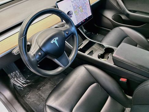 Used 2019 Tesla Model 3 Standard Range RWD image 7