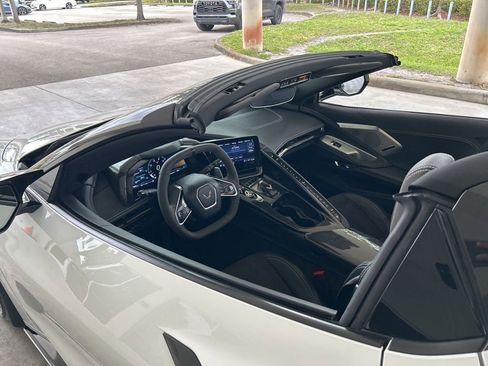 Used 2022 Chevrolet Corvette Stingray Preferred Conv w/ Battery Protection Package image 9