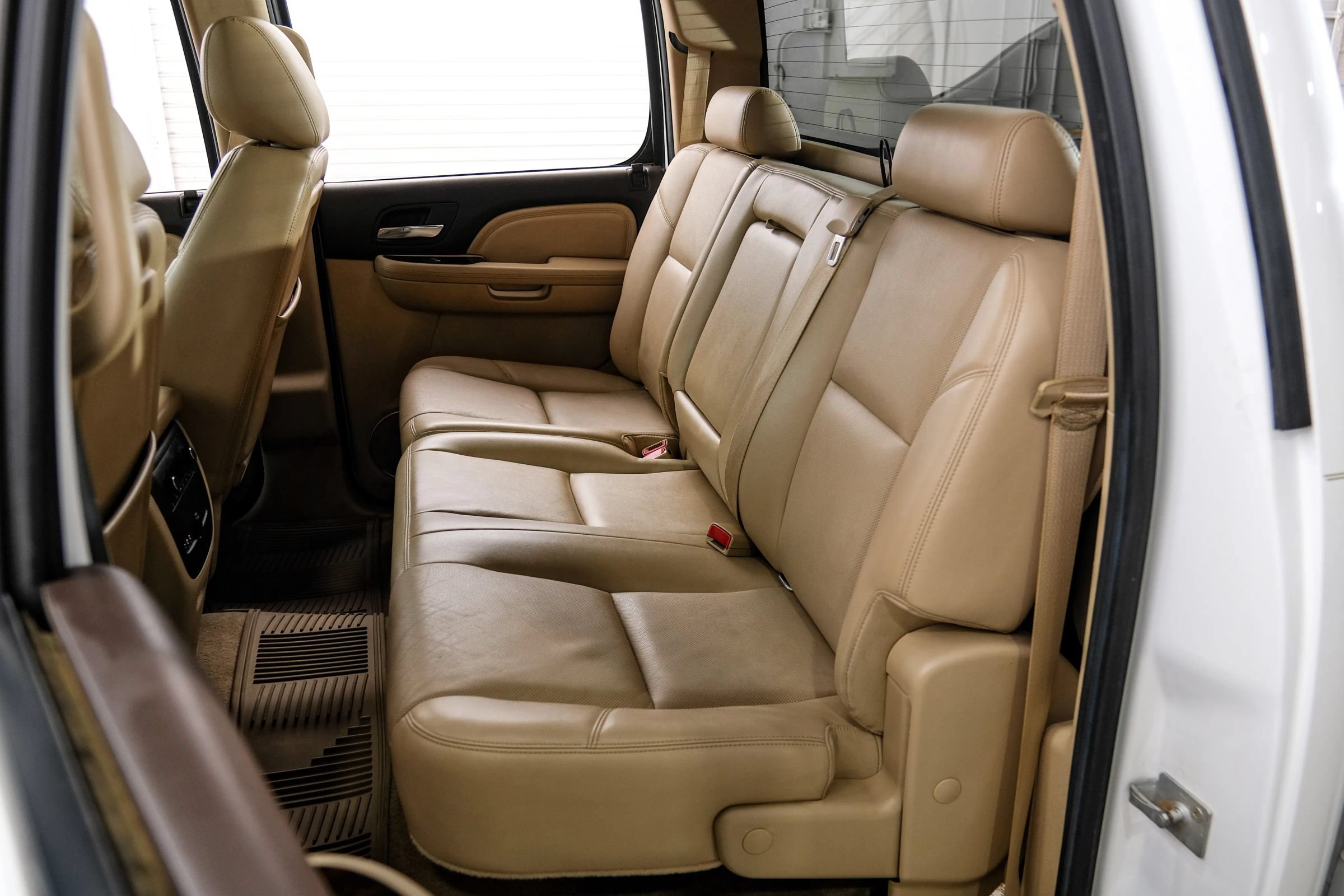 Used 2012 GMC Sierra 3500 Denali AWD/4WD image 47