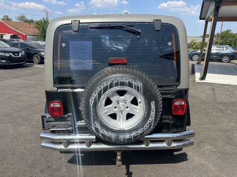 Used 2004 Jeep Wrangler Sahara image 11