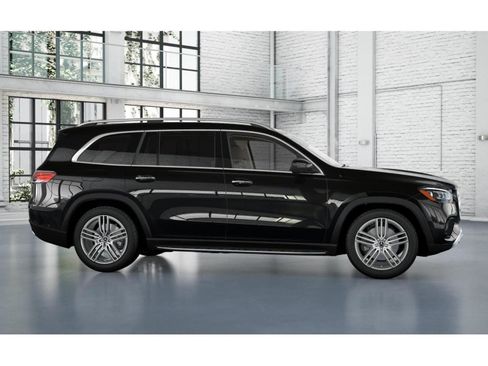 New 2026 Mercedes-Benz GLS 450 4MATIC image 15
