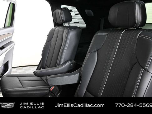 Certified 2026 Cadillac Vistiq Luxury w/ LPO, Floor Liner Package AWD/4WD image 21