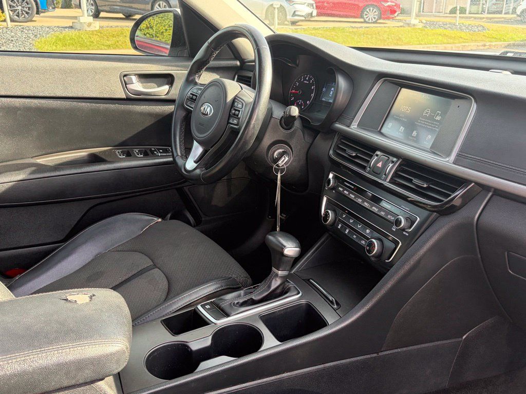 Used 2018 Kia Optima S w/ Panoramic Sunroof Package FWD image 14