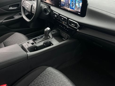 New 2026 Nissan Sentra SV w/ SV Convenience Package FWD image 17