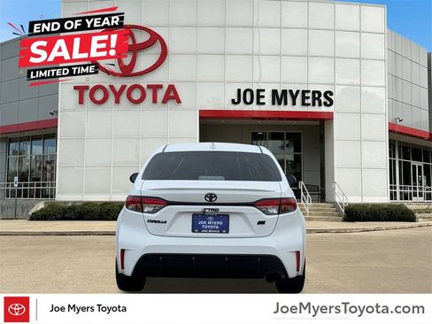 Used 2025 Toyota Corolla SE image 6
