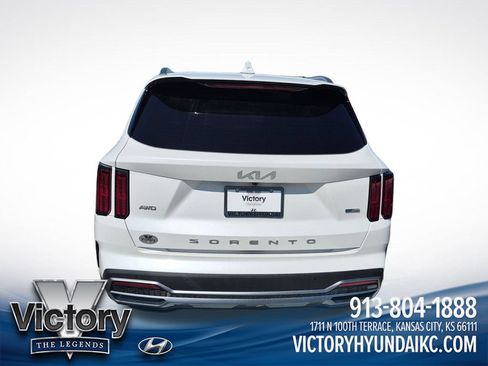 Used 2022 Kia Sorento SX Prestige AWD/4WD image 4