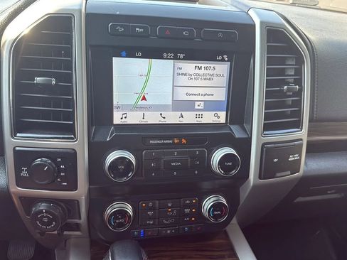 Used 2019 Ford F150 Lariat w/ Equipment Group 502A Luxury image 15