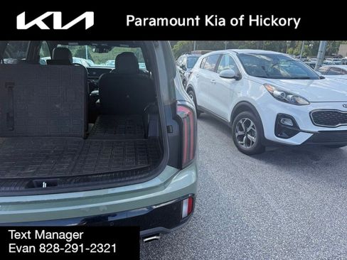 Used 2025 Kia Telluride AWD image 4