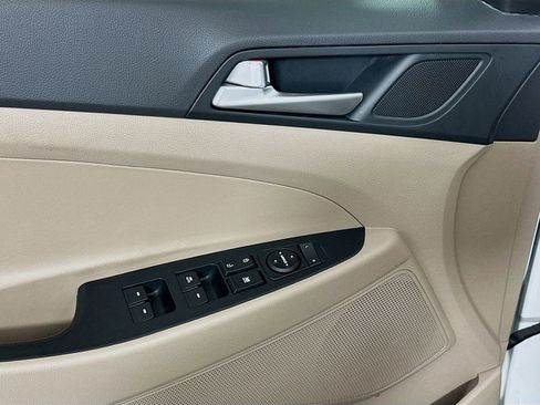 Used 2021 Hyundai Tucson SEL w/ Cargo Package image 17