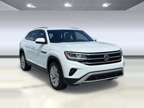 Used 2020 Volkswagen Atlas Cross Sport SE FWD image 6